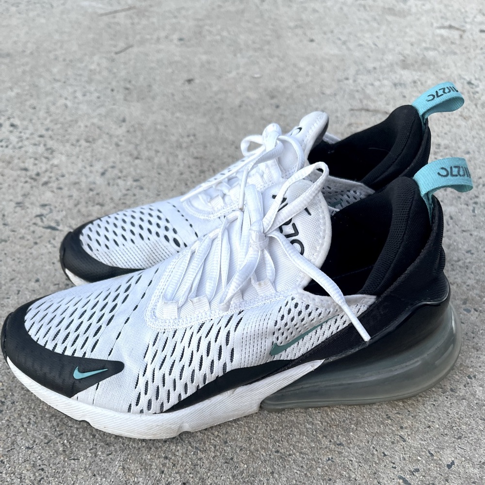 Nike Air Max 270